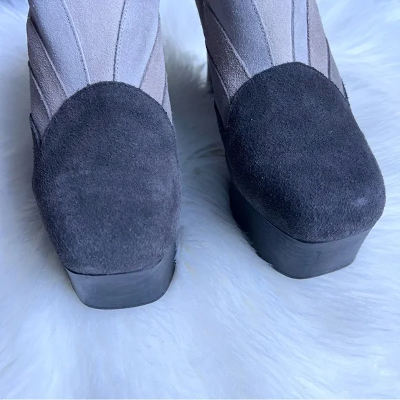 Platform Mule Clog in Two-Tone Gray Suede - Picture 3 of 15